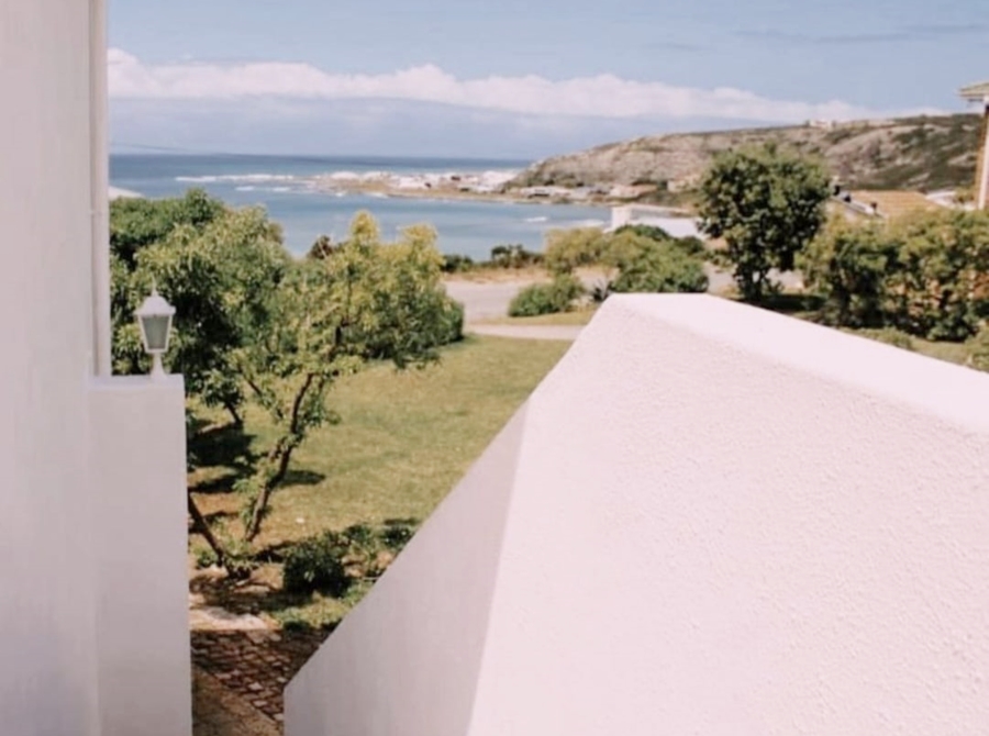 4 Bedroom Property for Sale in Oceanview Heights Western Cape